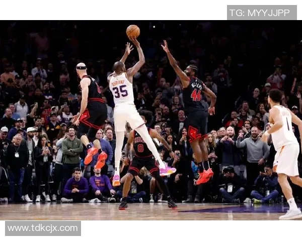 快船逆转公牛,保持不败,强势登顶